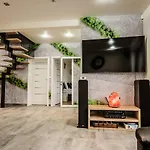 Krosna92 فيلة